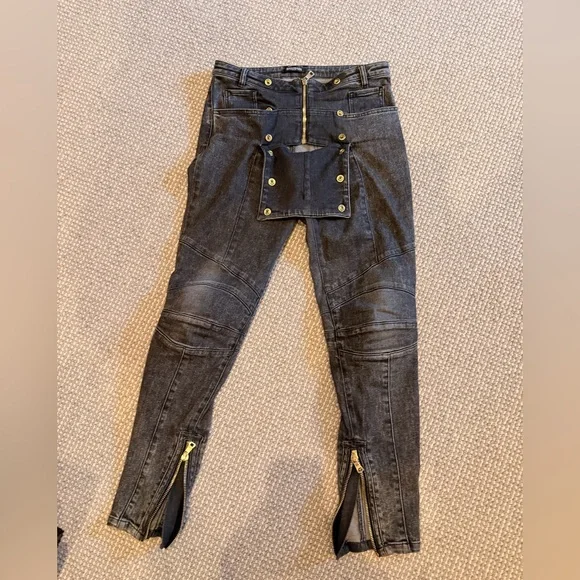 🤩 BALMAIN washed Black/gray Denim Jeans sz 38/US 6with Gold Accent logo buttons